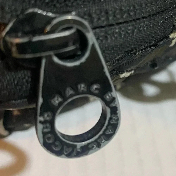 Marc by Marc Jacobs  leopard crossbody computer bag - Picture 5 of 12